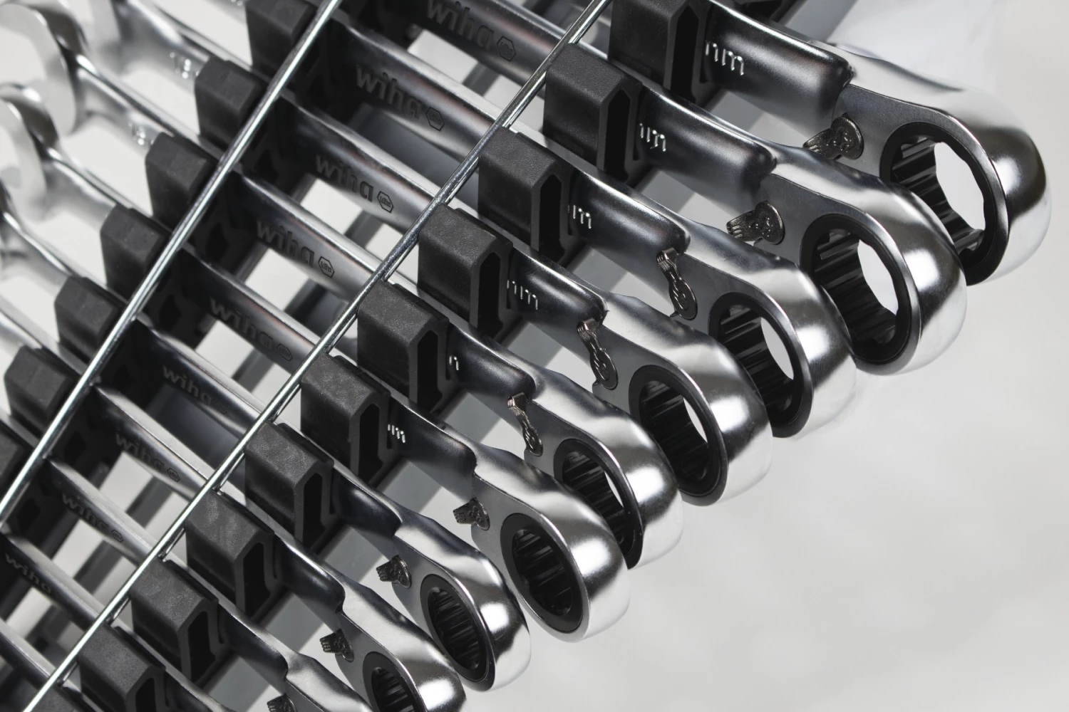 Wiha Set De Clés Mixtes à Cliquet 303190 Jeu De Clés à Cliquet à Anneaux 13 Pièces Convertibles, Support Inclus 5 Wiha Set De Clés Mixtes à Cliquet 303190 Jeu De Clés à Cliquet à Anneaux 13 Pièces Convertibles, Support Inclus – Image 3